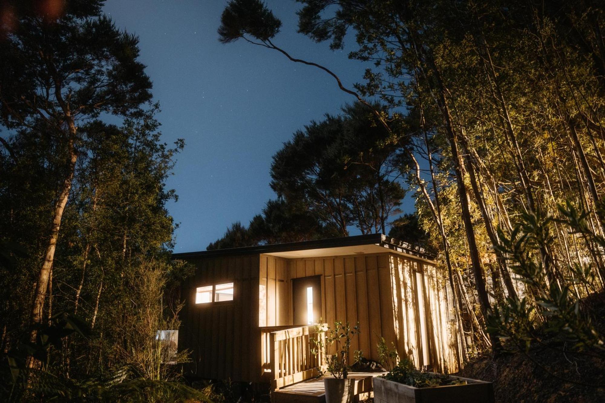 Treehouse Hideaway At Rekindle Tree Houses Opua Exterior foto